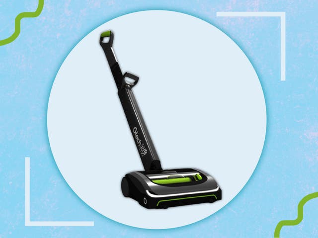 <p>The model, even with its chunky head is one of the lightest we’ve tested and easy to manoeuvre on all floor types</p>